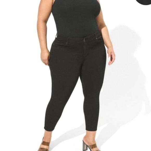 Torrid Bombshell Skinny High Rise Stretch Black Jeans 28 - Picture 2 of 11
